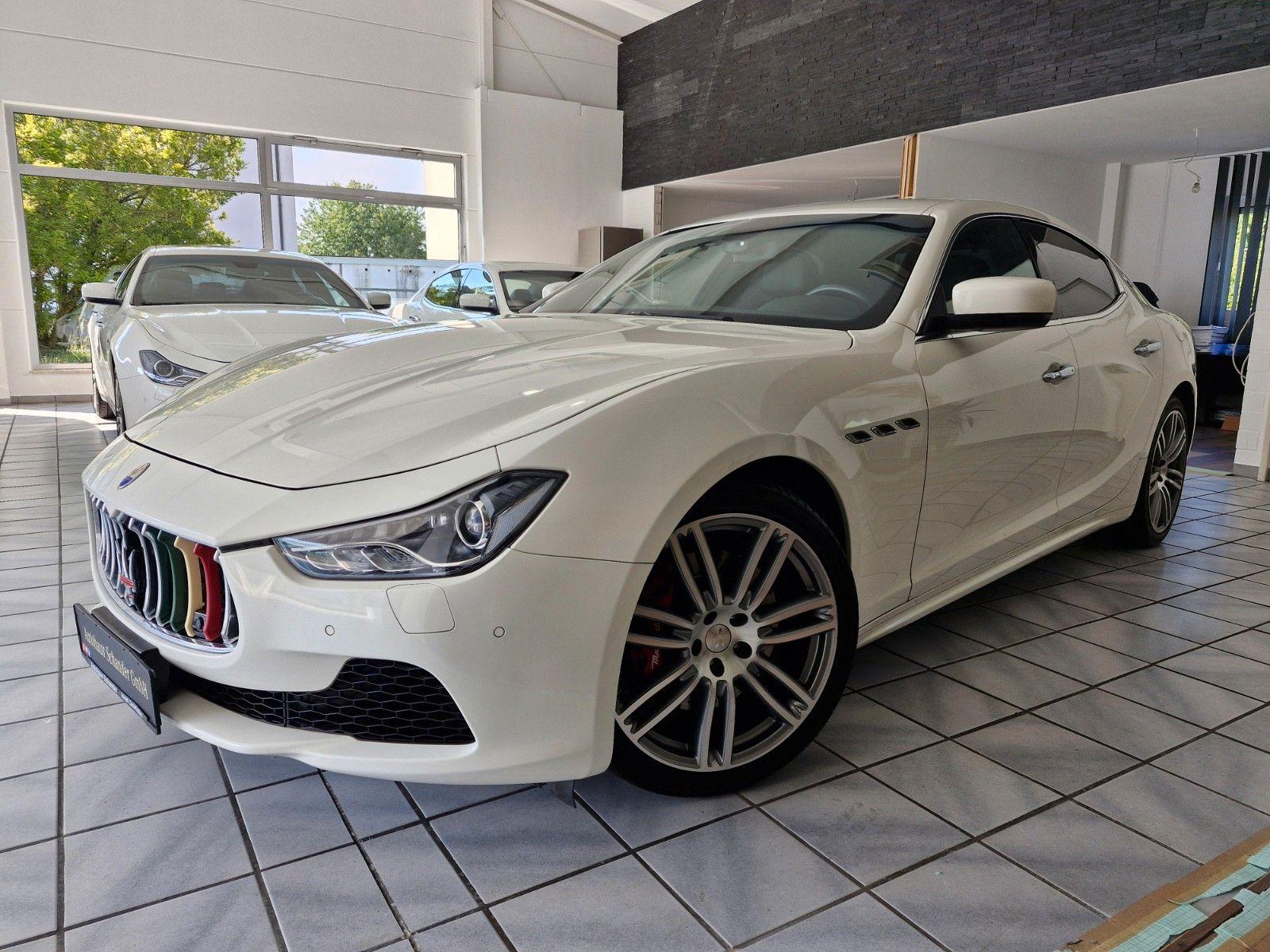 MASERATI Ghibli 3.0 V6 *Xenon*SHZ*Sitzbelüftung*